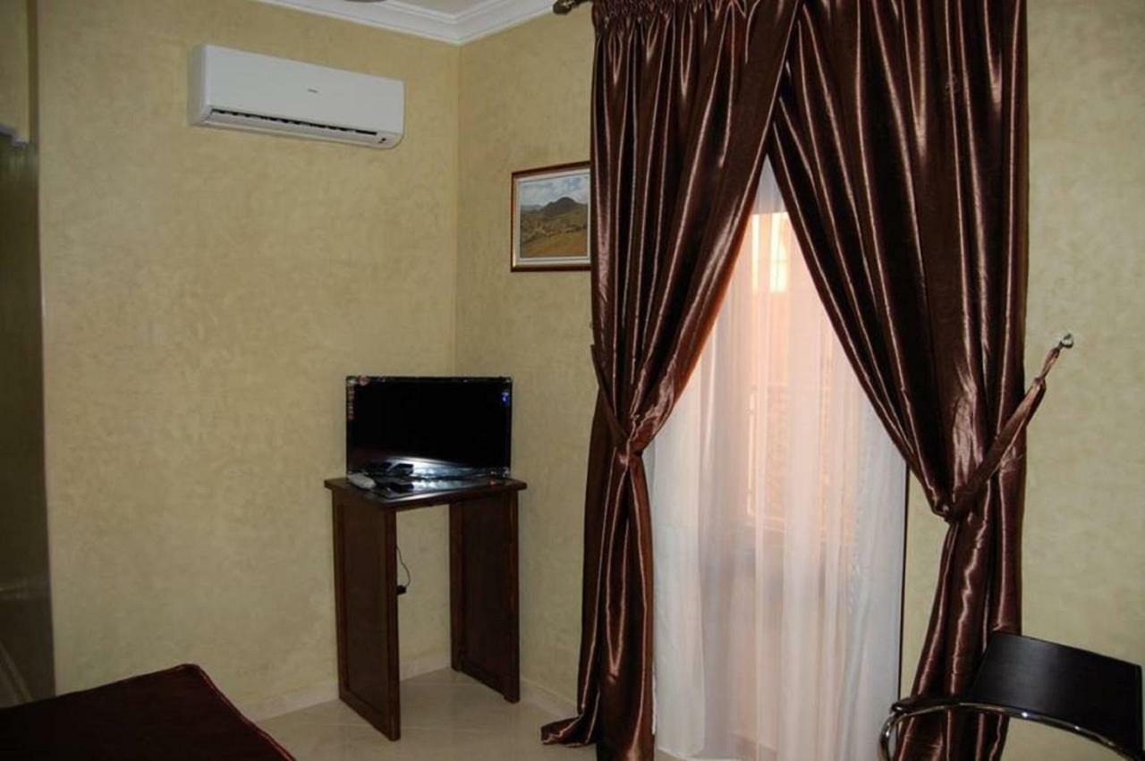 Hotel Amoudou فندق أمودو Tiznit Exterior foto